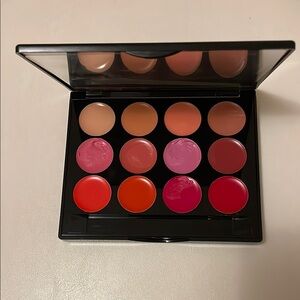 💋12-Color ISH Lip Palette W/ Mirror - Opened